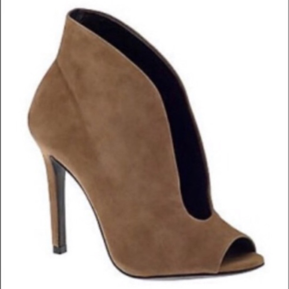 SHUTZ Noir Deep Cut Pump Tan Suede Booties Sz 10